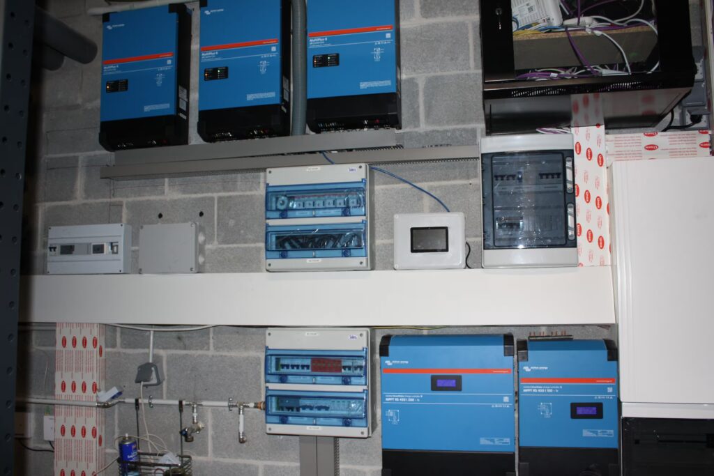 Placas solares con batería: cómo proteger tu hogar ante apagones